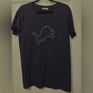 LIKE NEW - DETROIT LIONS RHINESTONE LOGO BLACK TEE XL